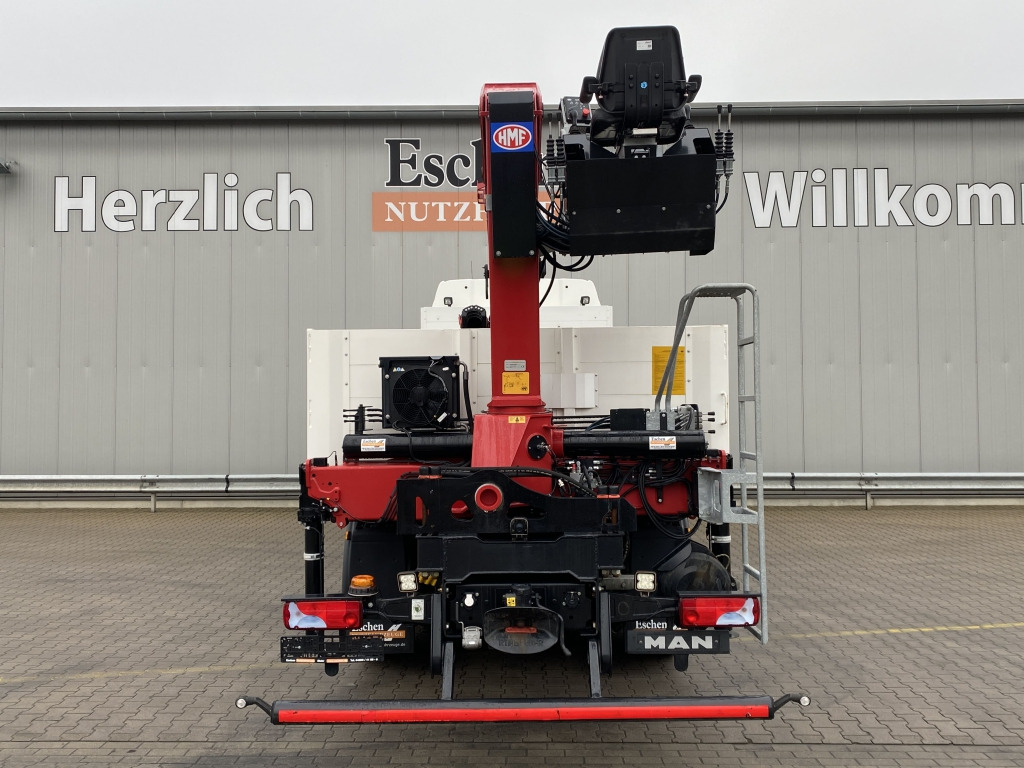 MAN TGX 26.500 6x2-4 LL / HMF 2110 L-MC Kran - 栏板式/ 平板卡车, 起重车:图4 MAN TGX 26.500 6x2-4 LL / HMF 2110 L-MC Kran - 栏板式/ 平板卡车, 起重车:图4