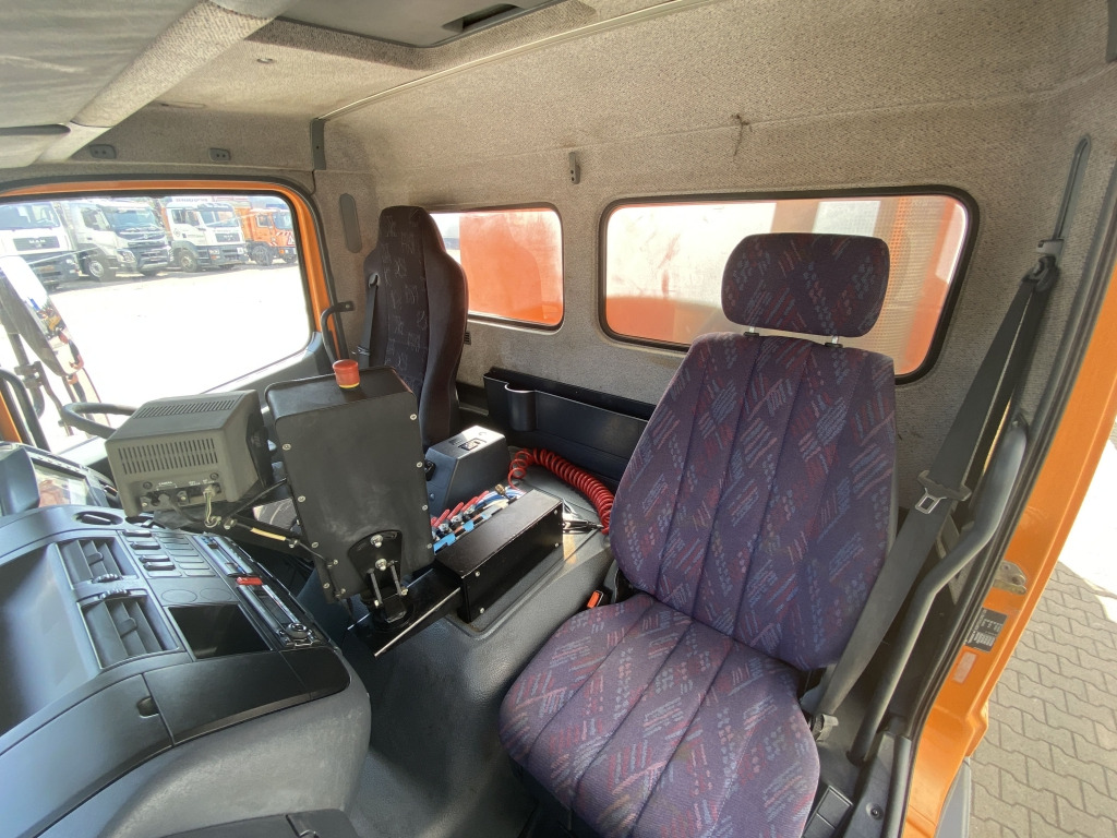 道路清扫机 Mercedes-Benz 1523 L：图15