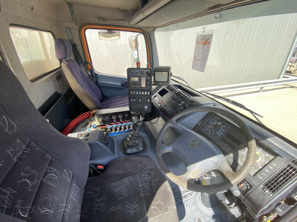道路清扫机 Mercedes-Benz 1523 L：图16