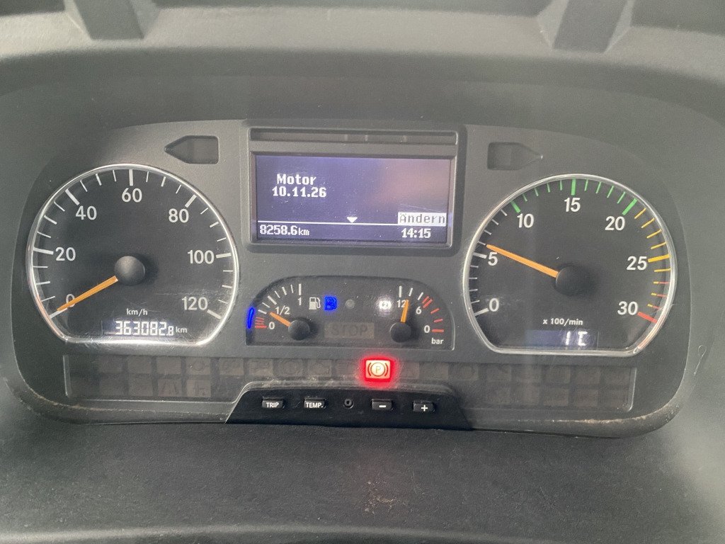 栏板式/ 平板卡车 Mercedes-Benz 1829 LL Axor：图19