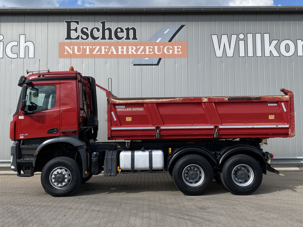 Mercedes-Benz 3345 6x6 - 翻斗车:图3 Mercedes-Benz 3345 6x6 - 翻斗车:图3