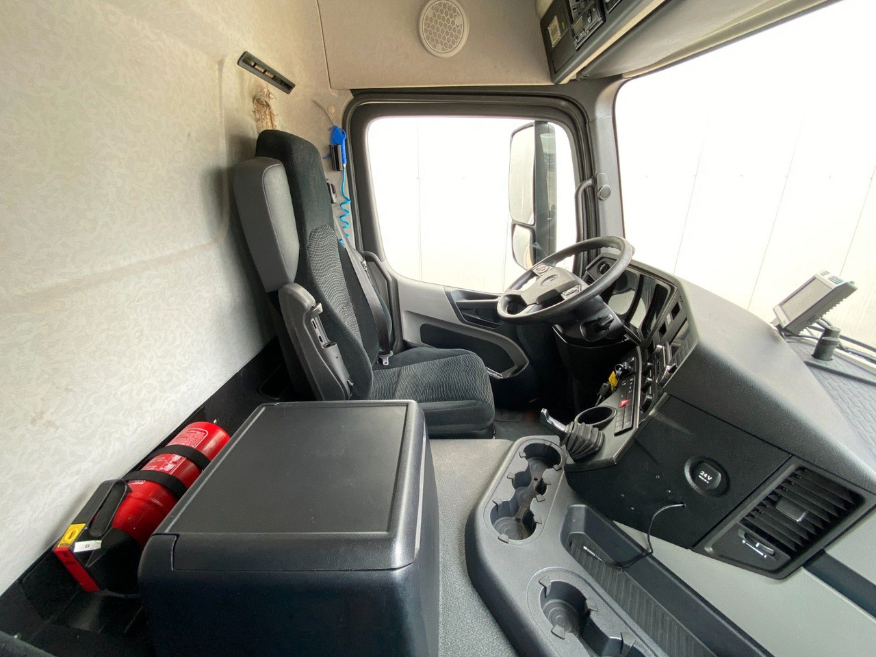 牵引车 Mercedes-Benz Antos 1836 | 3-Stufen Motorbremse*Klima*1.Hand!：图14