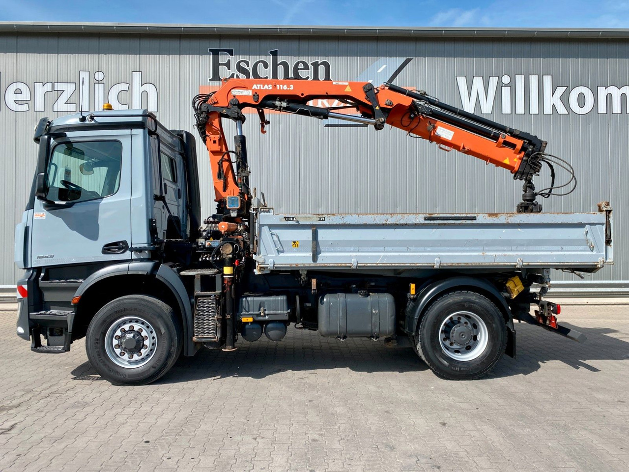 Mercedes-Benz Arocs 1843 HAD 4x4 | Atlas 116.3-A3*5+6.Kreis - 翻斗车, 起重车:图3 Mercedes-Benz Arocs 1843 HAD 4x4 | Atlas 116.3-A3*5+6.Kreis - 翻斗车, 起重车:图3