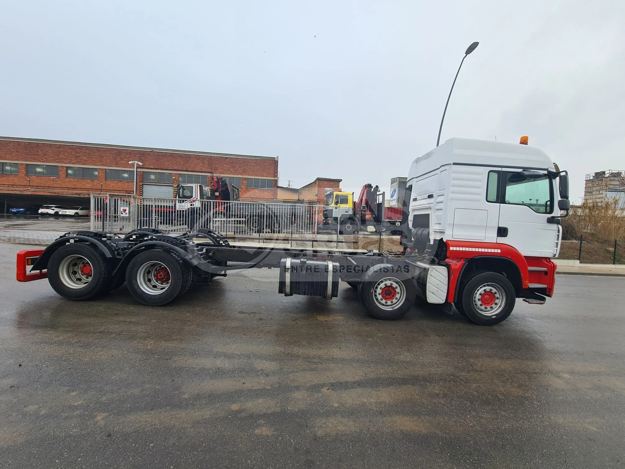 Camión MAN TGA 35.390 de ocasión + F800BXP.26 - 驾驶室底盘卡车:图5 Camión MAN TGA 35.390 de ocasión + F800BXP.26 - 驾驶室底盘卡车:图5