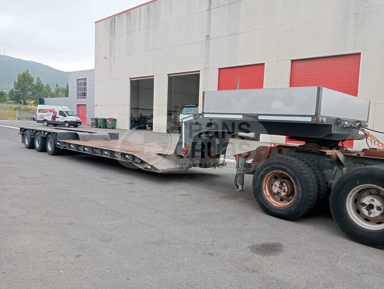 Semirremolque cama rebajado Traylona GP3BMA 13T - 低装载半拖车:图2 Semirremolque cama rebajado Traylona GP3BMA 13T - 低装载半拖车:图2