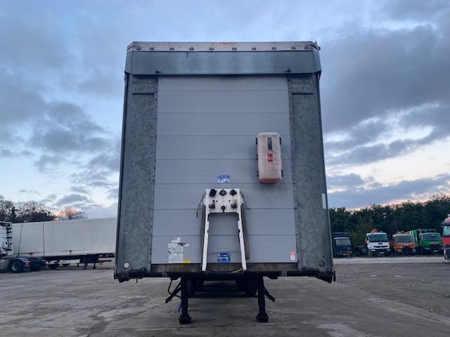 Fliegl - 侧帘半拖车:图3 Fliegl - 侧帘半拖车:图3