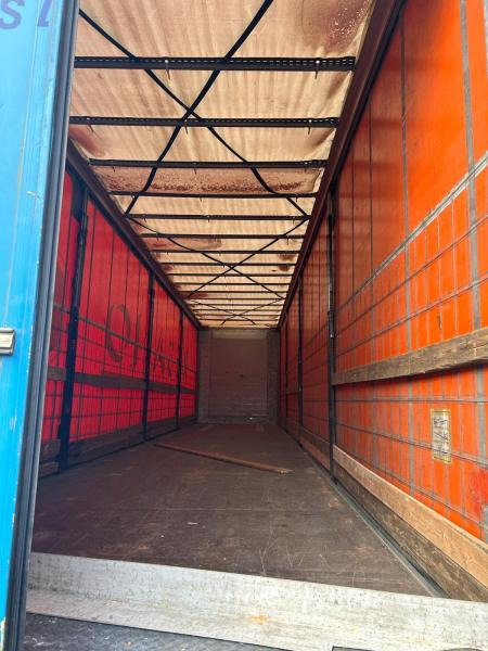 Fliegl - 侧帘半拖车:图4 Fliegl - 侧帘半拖车:图4