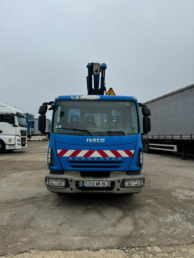 Iveco Eurocargo 100E19 - 车载空中平台:图2 Iveco Eurocargo 100E19 - 车载空中平台:图2