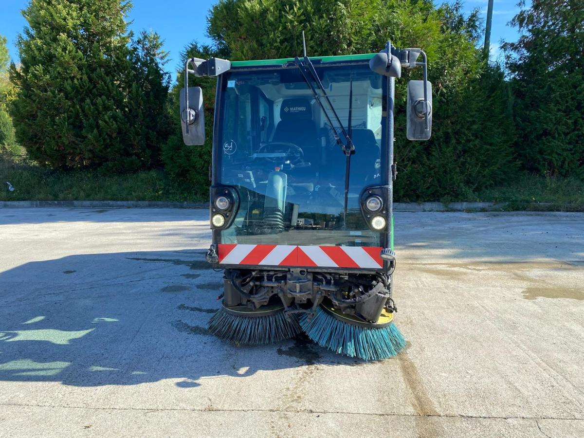 Mathieu Azura MC210 - 道路清扫机:图2 Mathieu Azura MC210 - 道路清扫机:图2