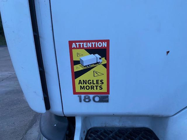 Renault Midlum 180 - 厢式卡车:图4 Renault Midlum 180 - 厢式卡车:图4