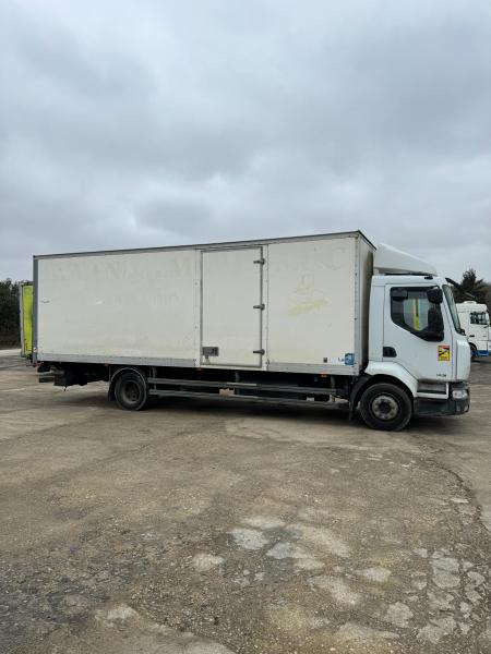 Renault Midlum 180 - 厢式卡车:图2 Renault Midlum 180 - 厢式卡车:图2