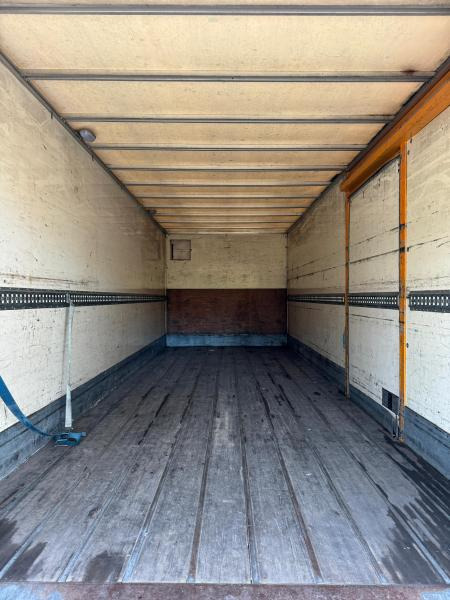 Renault Midlum 220 - 厢式卡车:图2 Renault Midlum 220 - 厢式卡车:图2