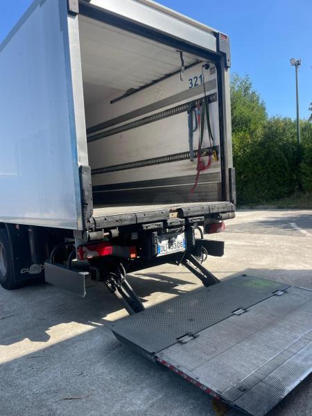 Scania 320 - 冷藏车:图4 Scania 320 - 冷藏车:图4