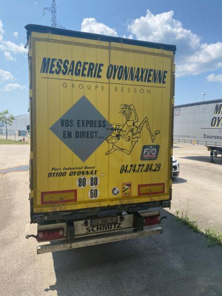 Schmitz Cargobull  - 侧帘半拖车:图4 Schmitz Cargobull  - 侧帘半拖车:图4