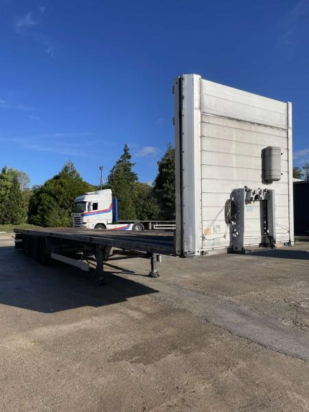 Schmitz Cargobull - 栏板式/ 平板半拖车:图2 Schmitz Cargobull - 栏板式/ 平板半拖车:图2