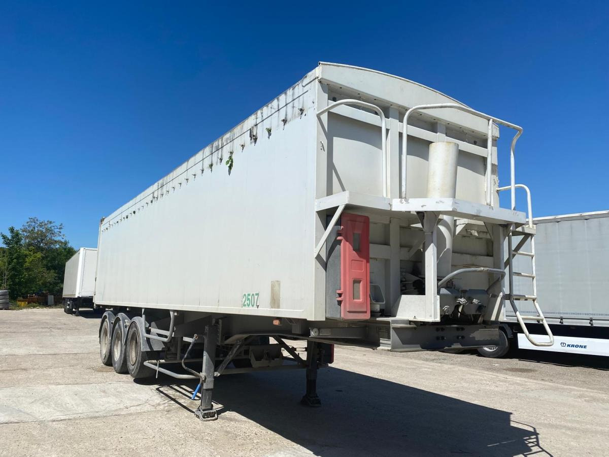 Stas - 翻斗半拖车:图2 Stas - 翻斗半拖车:图2