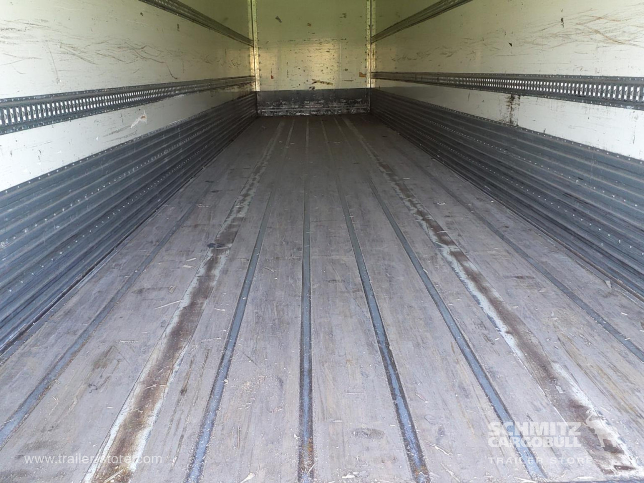 FRUEHAUF Dryfreight Standard Roller shutter door - 封闭厢式半拖车:图3 FRUEHAUF Dryfreight Standard Roller shutter door - 封闭厢式半拖车:图3