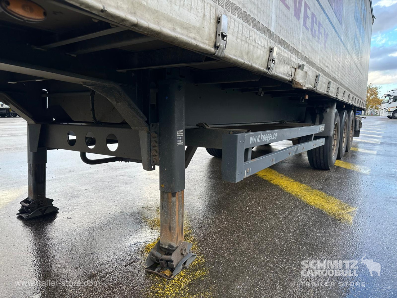 KOEGEL Curtainsider Standard - 侧帘半拖车:图2 KOEGEL Curtainsider Standard - 侧帘半拖车:图2