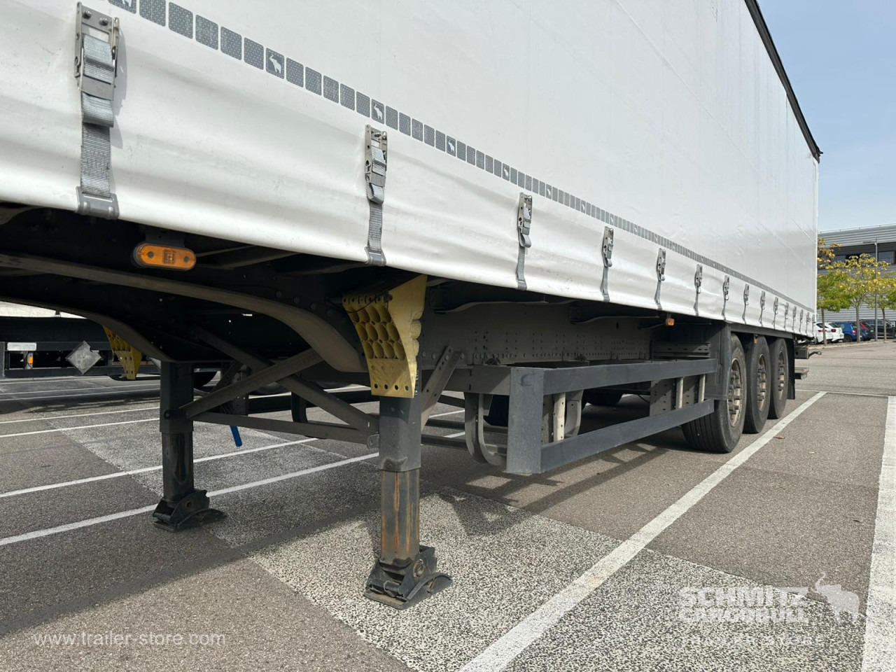 SCHMITZ Curtainsider Standard Taillift - 侧帘半拖车:图2 SCHMITZ Curtainsider Standard Taillift - 侧帘半拖车:图2