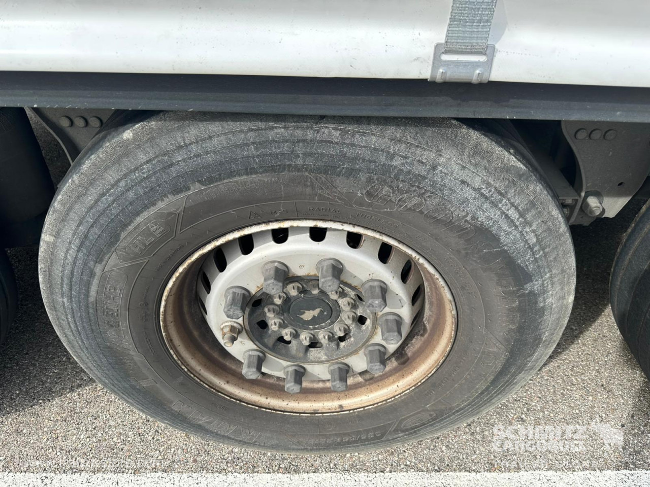 侧帘半拖车 SCHMITZ Curtainsider Standard Taillift：图13