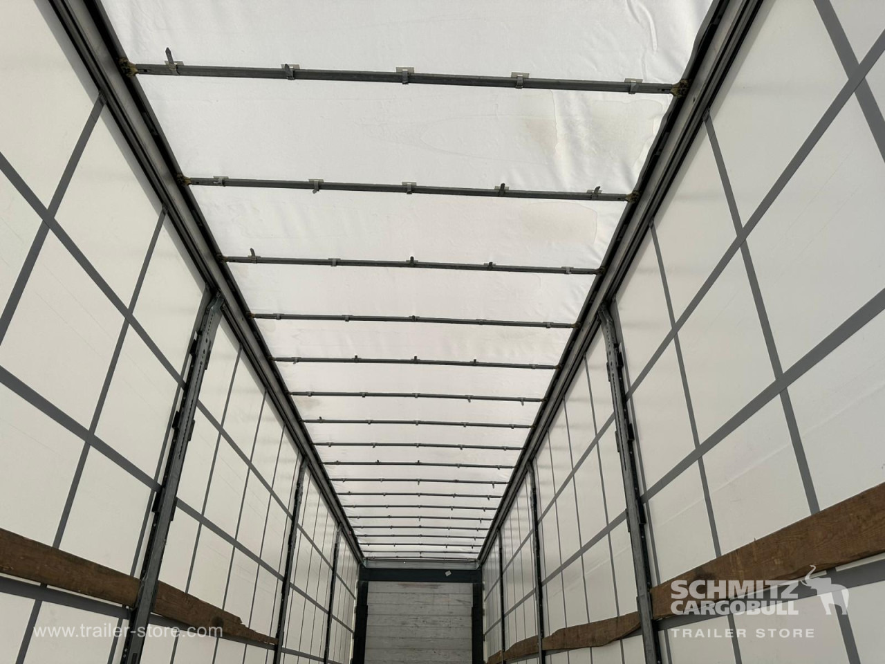 SCHMITZ Curtainsider Standard Taillift - 侧帘半拖车:图5 SCHMITZ Curtainsider Standard Taillift - 侧帘半拖车:图5