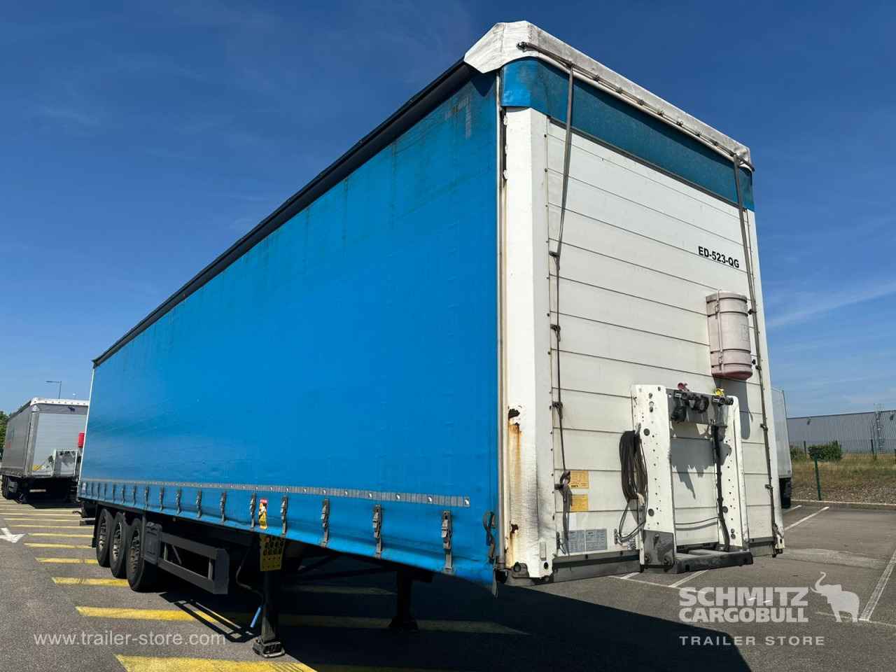 SCHMITZ Curtainsider Standard - 侧帘半拖车:图1 SCHMITZ Curtainsider Standard - 侧帘半拖车:图1
