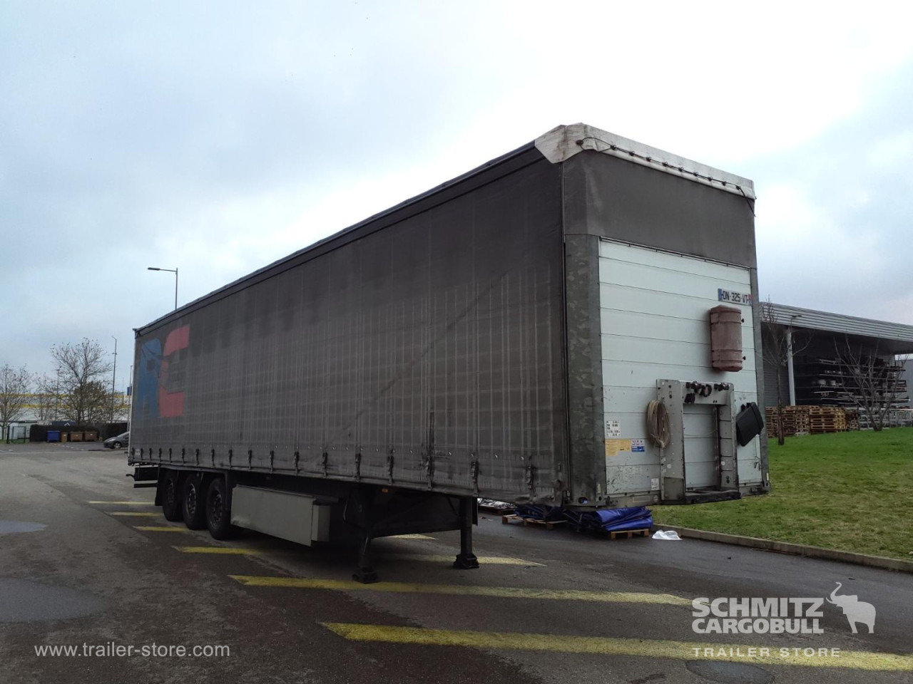 SCHMITZ Curtainsider Standard - 侧帘半拖车:图1 SCHMITZ Curtainsider Standard - 侧帘半拖车:图1