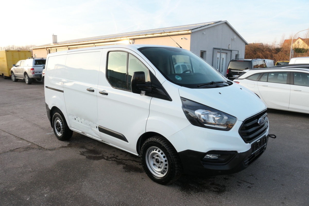 FORD Transit Custom 280 TDCI L1H1 COC KLIMA - 紧凑型面包车:图1 FORD Transit Custom 280 TDCI L1H1 COC KLIMA - 紧凑型面包车:图1