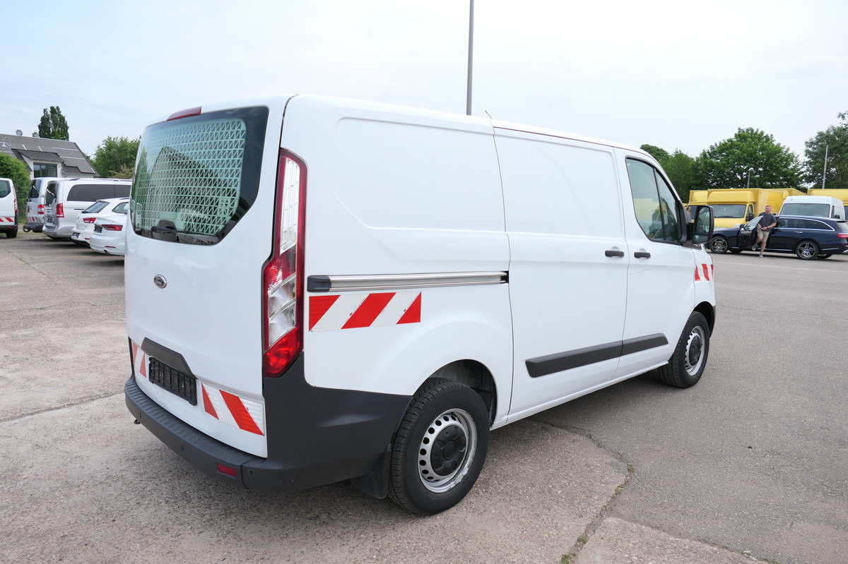 FORD Transit Custom 290 2.0 TDCi KLIMA WERKSTATTEINBA - 紧凑型面包车:图4 FORD Transit Custom 290 2.0 TDCi KLIMA WERKSTATTEINBA - 紧凑型面包车:图4