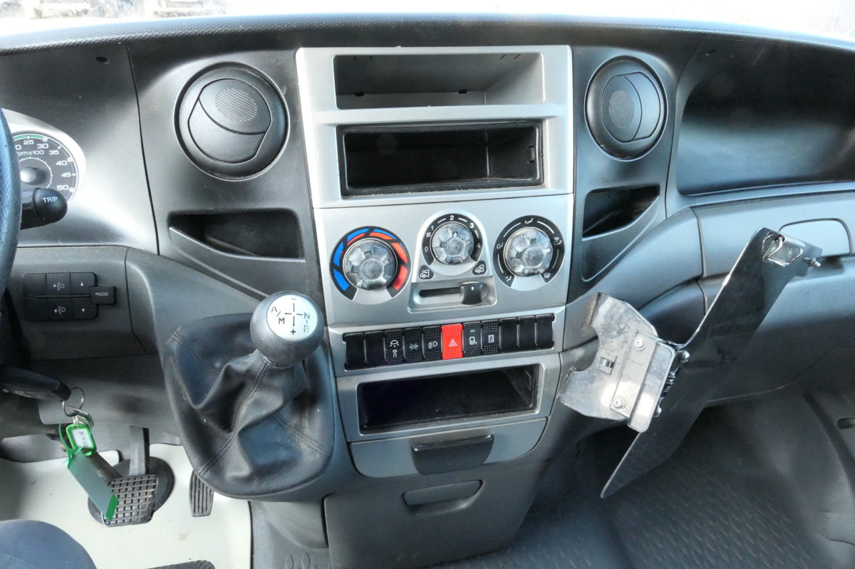 厢式货车 IVECO Daily 35 S11 C30C AUTOMATIK KAMERA MAXI Regale D：图10
