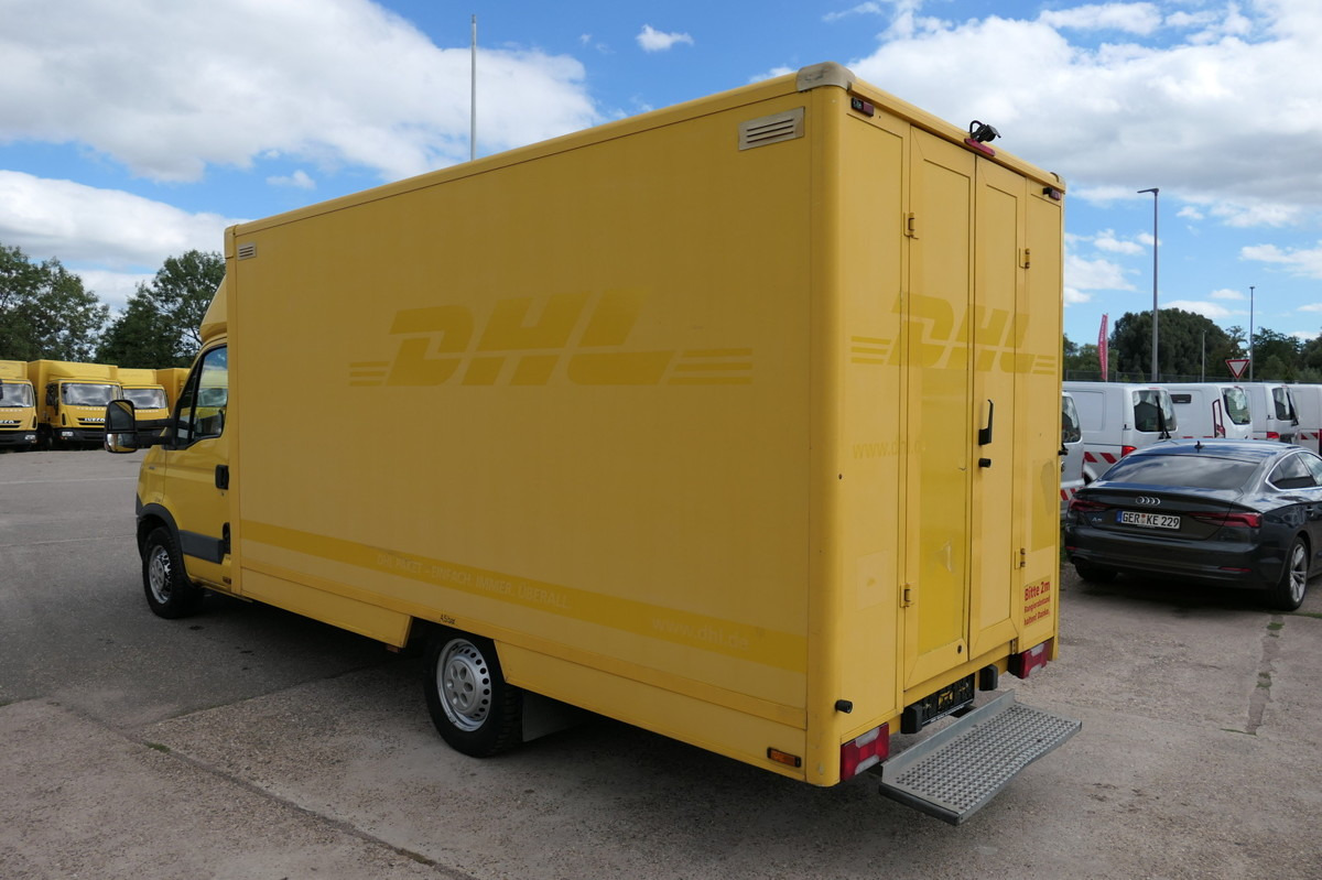 IVECO Daily 35 S11 C30C AUTOMATIK KAMERA Regale LUFT D - 厢式货车:图4 IVECO Daily 35 S11 C30C AUTOMATIK KAMERA Regale LUFT D - 厢式货车:图4