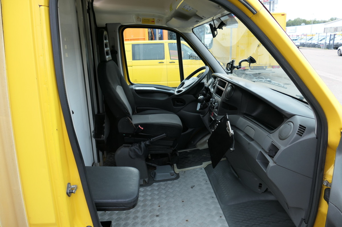 IVECO Daily 35 S11 C30C AUTOMATIK KAMERA Regale LUFT D - 厢式货车:图5 IVECO Daily 35 S11 C30C AUTOMATIK KAMERA Regale LUFT D - 厢式货车:图5