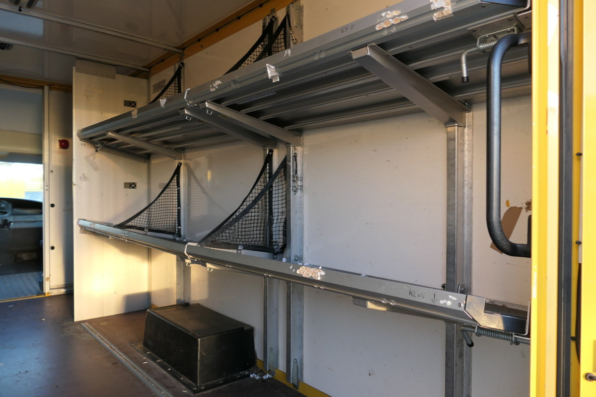 厢式货车 IVECO Daily 35 S11 C30C AUTOMATIK KAMERA Regale LUFT D:图8 厢式货车 IVECO Daily 35 S11 C30C AUTOMATIK KAMERA Regale LUFT D:图8