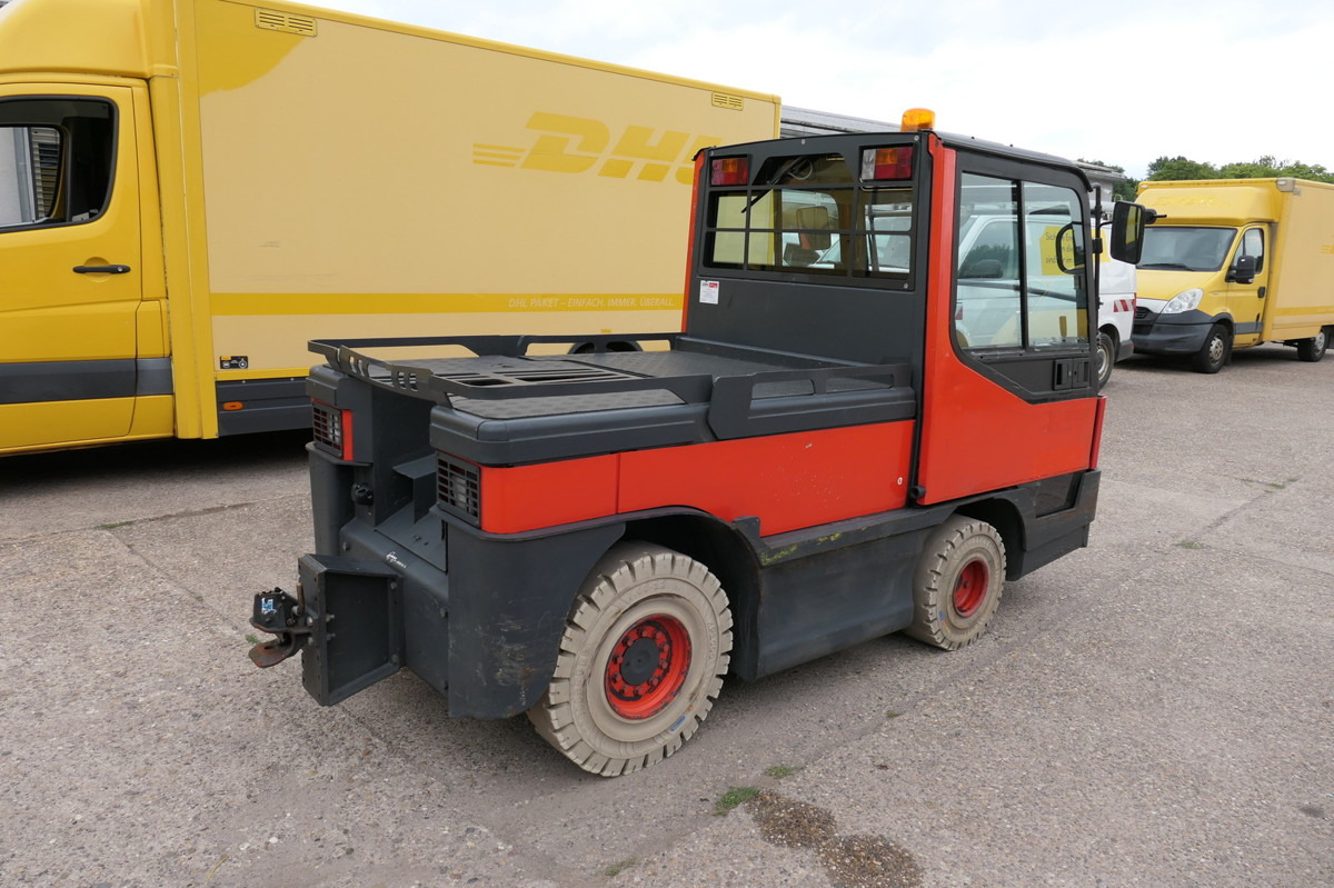 LINDE P250 Schlepper AHK Batterie 10/2022 Schiebetüren - 牵引车站:图3 LINDE P250 Schlepper AHK Batterie 10/2022 Schiebetüren - 牵引车站:图3