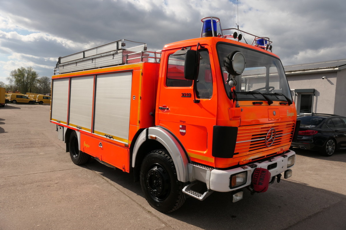 MERCEDES-BENZ 1019 AF Rüstwagen 4x4 TOP ZUSTAND - 消防车:图3 MERCEDES-BENZ 1019 AF Rüstwagen 4x4 TOP ZUSTAND - 消防车:图3