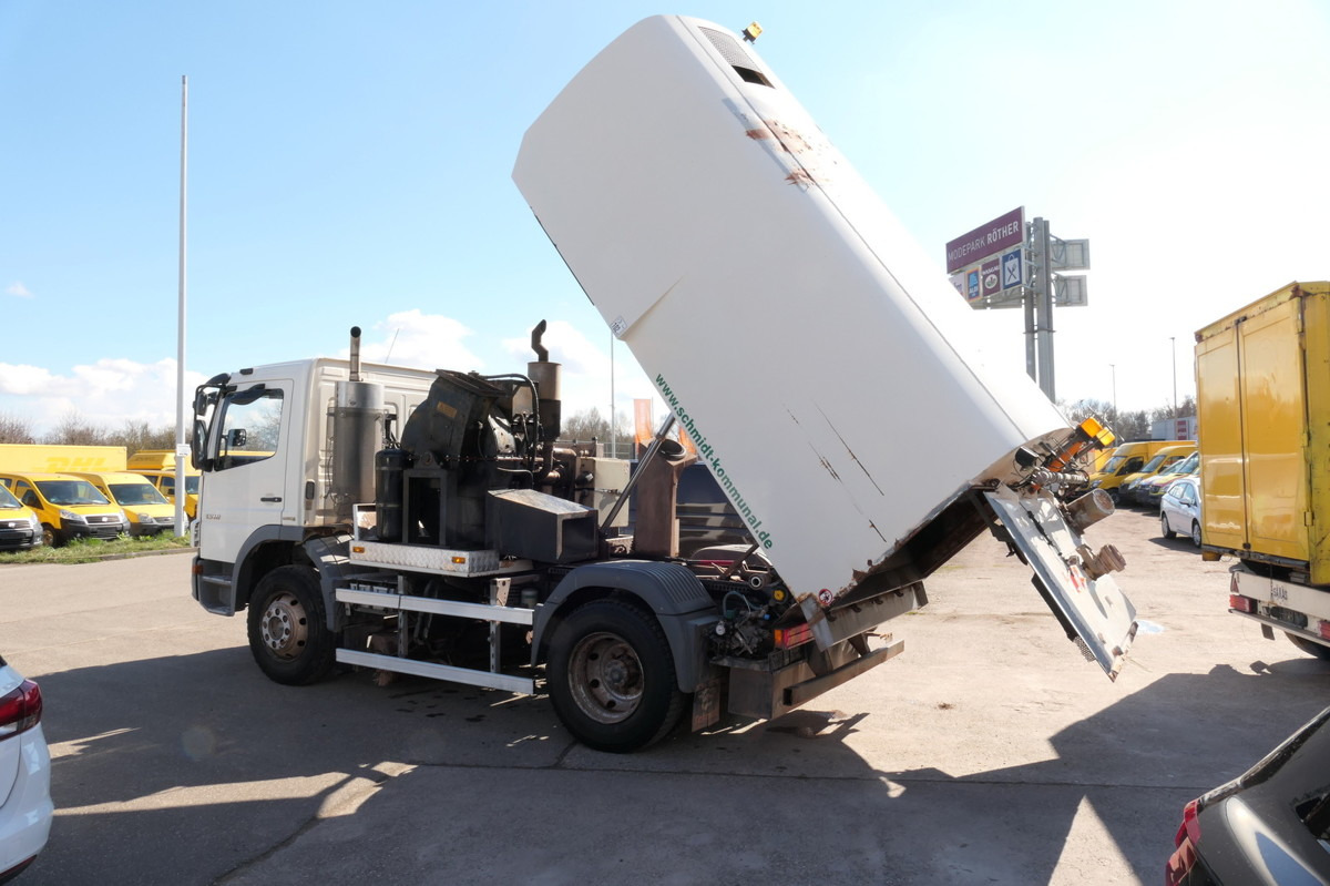 MERCEDES-BENZ Atego 1518 LKO 4x2 - 道路清扫机:图2 MERCEDES-BENZ Atego 1518 LKO 4x2 - 道路清扫机:图2