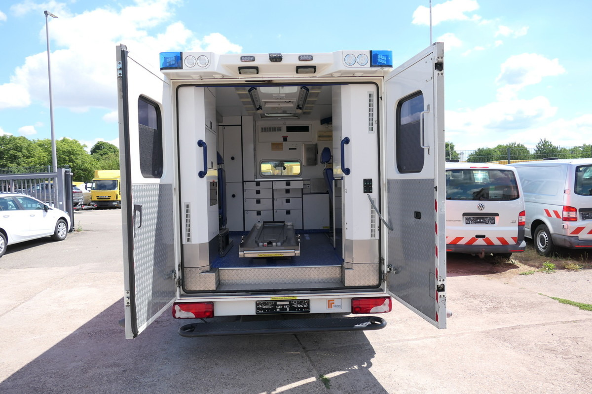 MERCEDES-BENZ Sprinter 519 CDI Klima Krankenwagen Fahrtec Aufb - 救护车:图5 MERCEDES-BENZ Sprinter 519 CDI Klima Krankenwagen Fahrtec Aufb - 救护车:图5