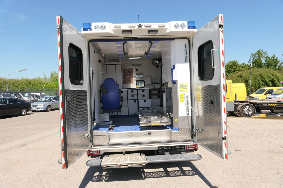 MERCEDES-BENZ Sprinter 519 CDI Klima Krankenwagen - 救护车:图5 MERCEDES-BENZ Sprinter 519 CDI Klima Krankenwagen - 救护车:图5
