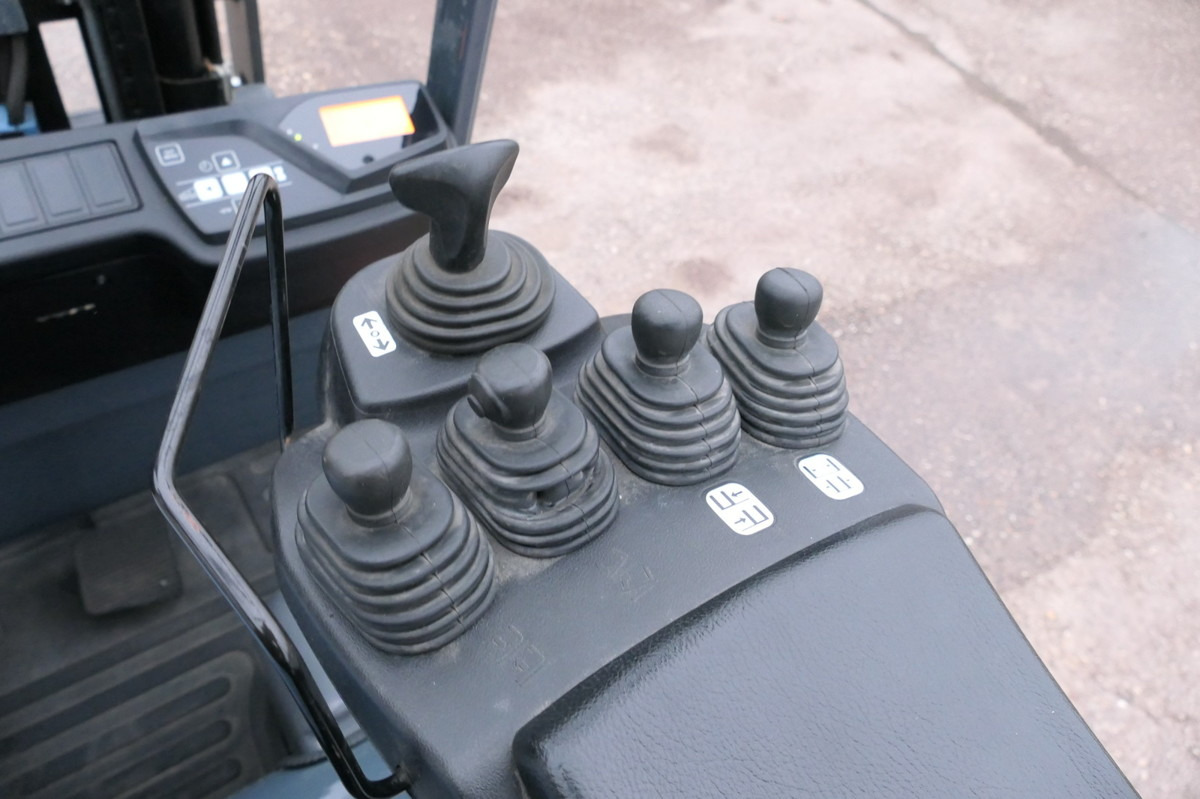 电动叉车 TOYOTA 7FBEST 15 3-Rad DUPLEX HUBHÖHE 3m:图6 电动叉车 TOYOTA 7FBEST 15 3-Rad DUPLEX HUBHÖHE 3m:图6