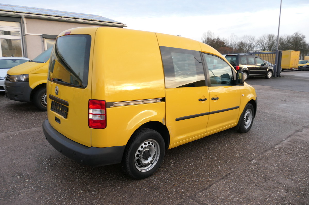 VW Caddy 2.0 TDI EURO-5 PARKTRONIK 6-GANG 2xSCHIEBE - 紧凑型面包车:图4 VW Caddy 2.0 TDI EURO-5 PARKTRONIK 6-GANG 2xSCHIEBE - 紧凑型面包车:图4