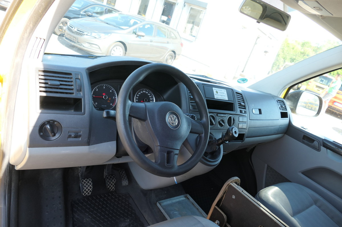 紧凑型面包车 VW T5 Transporter 2.0 TDI 2-SITZER EURO-5 2xSCHIEBE:图10 紧凑型面包车 VW T5 Transporter 2.0 TDI 2-SITZER EURO-5 2xSCHIEBE:图10