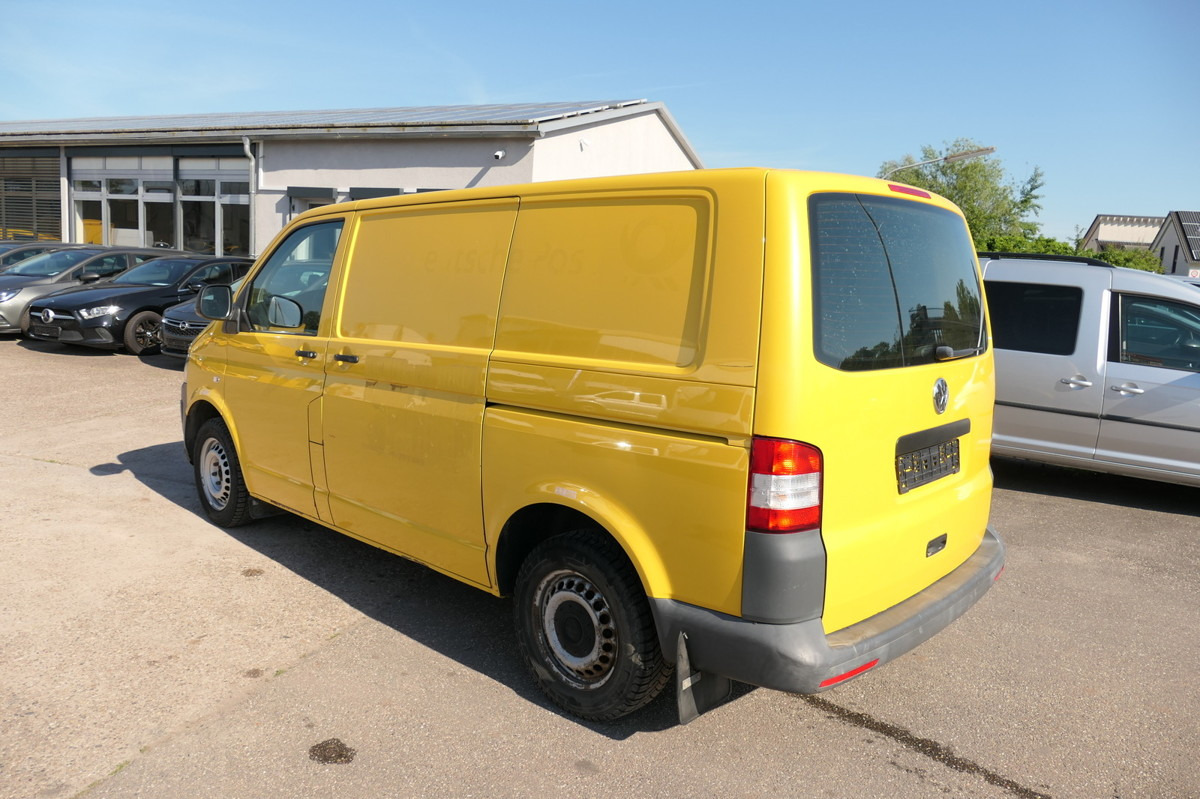 VW T5 Transporter 2.0 TDI 2-SITZER EURO-5 2xSCHIEBE - 紧凑型面包车:图5 VW T5 Transporter 2.0 TDI 2-SITZER EURO-5 2xSCHIEBE - 紧凑型面包车:图5