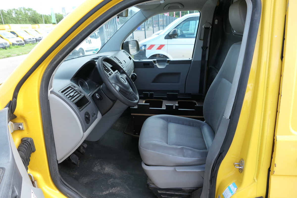 紧凑型面包车 VW T5 Transporter 2.0 TDI EURO-5 2xSCHIEBETÜR PARKT:图7 紧凑型面包车 VW T5 Transporter 2.0 TDI EURO-5 2xSCHIEBETÜR PARKT:图7