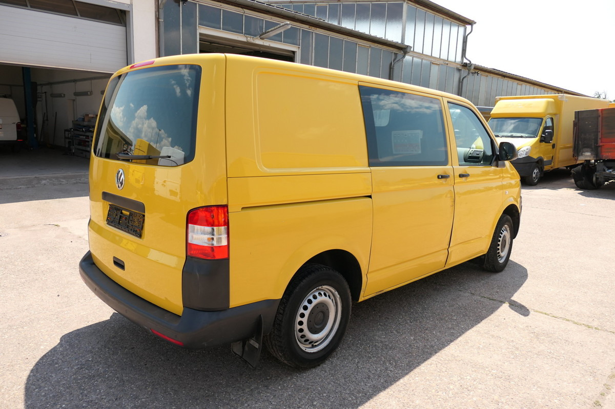 VW T5 Transporter 2.0 TDI EURO-5 CoC 2xSCHIEBETÜR P - 紧凑型面包车:图4 VW T5 Transporter 2.0 TDI EURO-5 CoC 2xSCHIEBETÜR P - 紧凑型面包车:图4