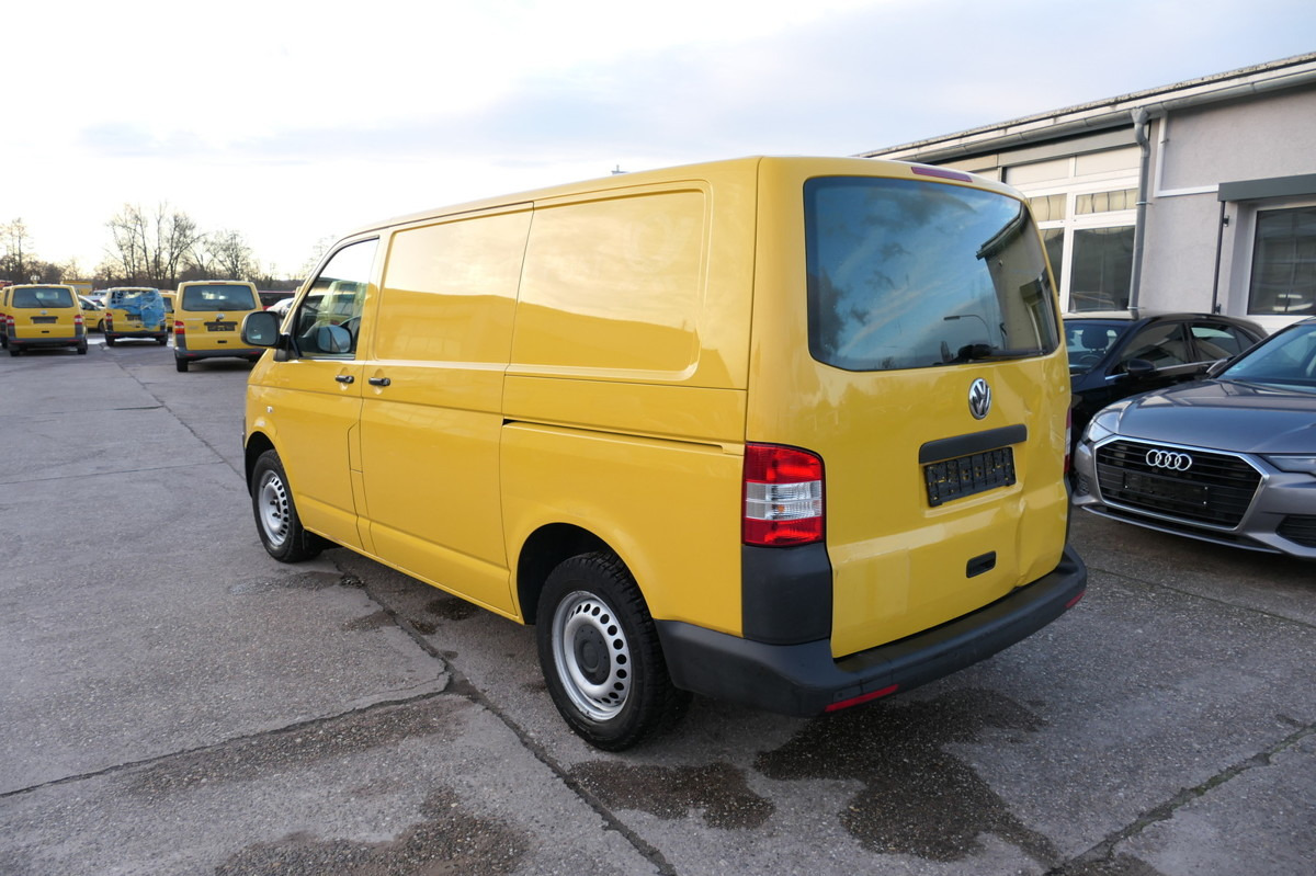 VW T5 Transporter 2.0 TDI EURO-5 CoC PARKTRONIK - 紧凑型面包车:图5 VW T5 Transporter 2.0 TDI EURO-5 CoC PARKTRONIK - 紧凑型面包车:图5