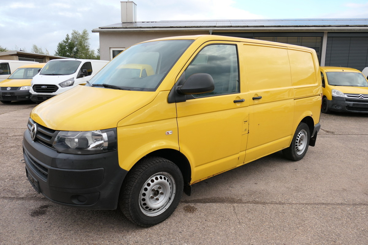VW T5 Transporter 2.0 TDI EURO-5 CoC PARKTRONIK - 紧凑型面包车:图3 VW T5 Transporter 2.0 TDI EURO-5 CoC PARKTRONIK - 紧凑型面包车:图3