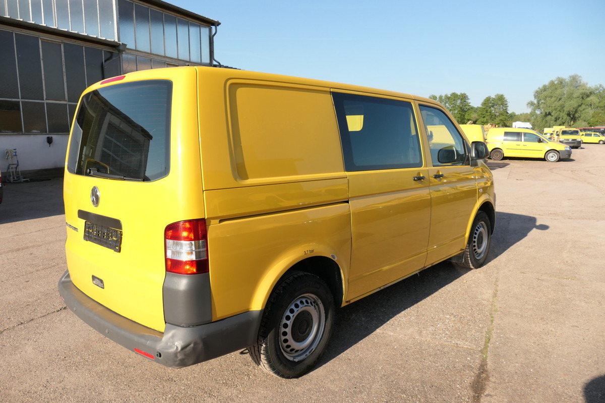 VW T5 Transporter 2.0 TDI PARKTRONIK EURO-5 2xSCHIE - 紧凑型面包车:图4 VW T5 Transporter 2.0 TDI PARKTRONIK EURO-5 2xSCHIE - 紧凑型面包车:图4