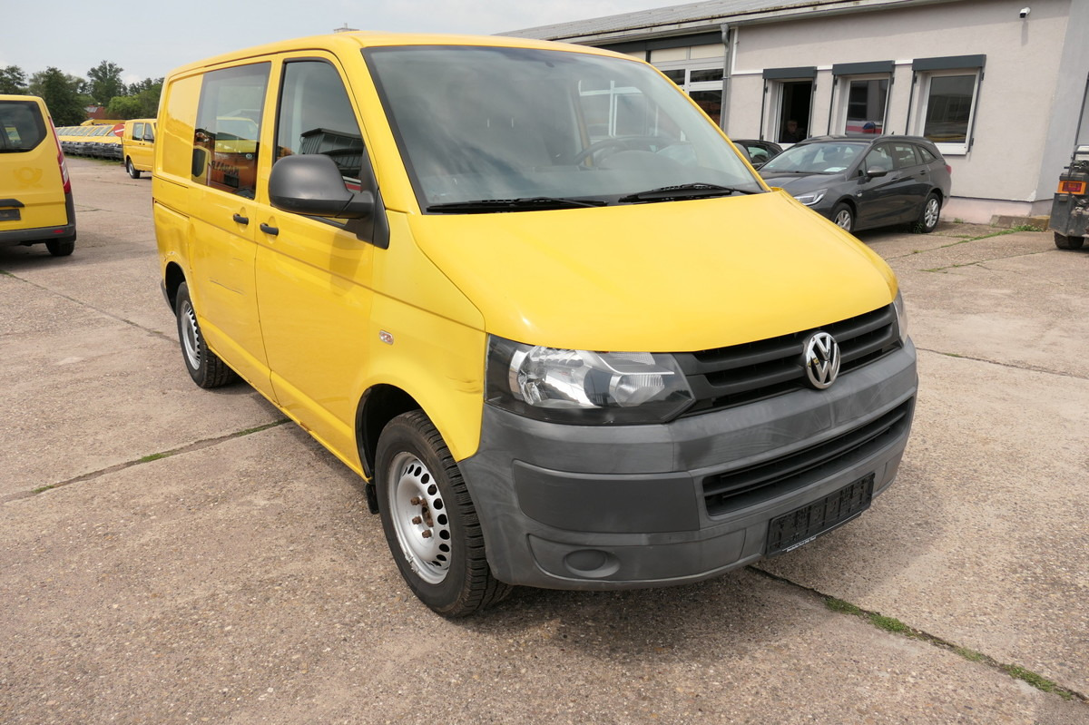 VW T5 Transporter 2.0 TDI PARKTRONIK EURO-5 2xSCHIE - 紧凑型面包车:图2 VW T5 Transporter 2.0 TDI PARKTRONIK EURO-5 2xSCHIE - 紧凑型面包车:图2