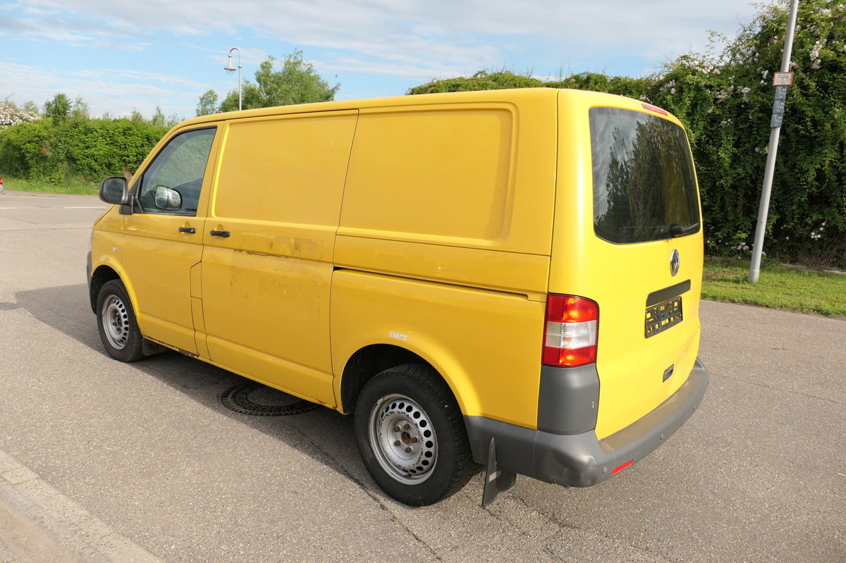 VW T5 Transporter 2.0 TDI PARKTRONIK EURO-5 2xSCHIE - 紧凑型面包车:图5 VW T5 Transporter 2.0 TDI PARKTRONIK EURO-5 2xSCHIE - 紧凑型面包车:图5