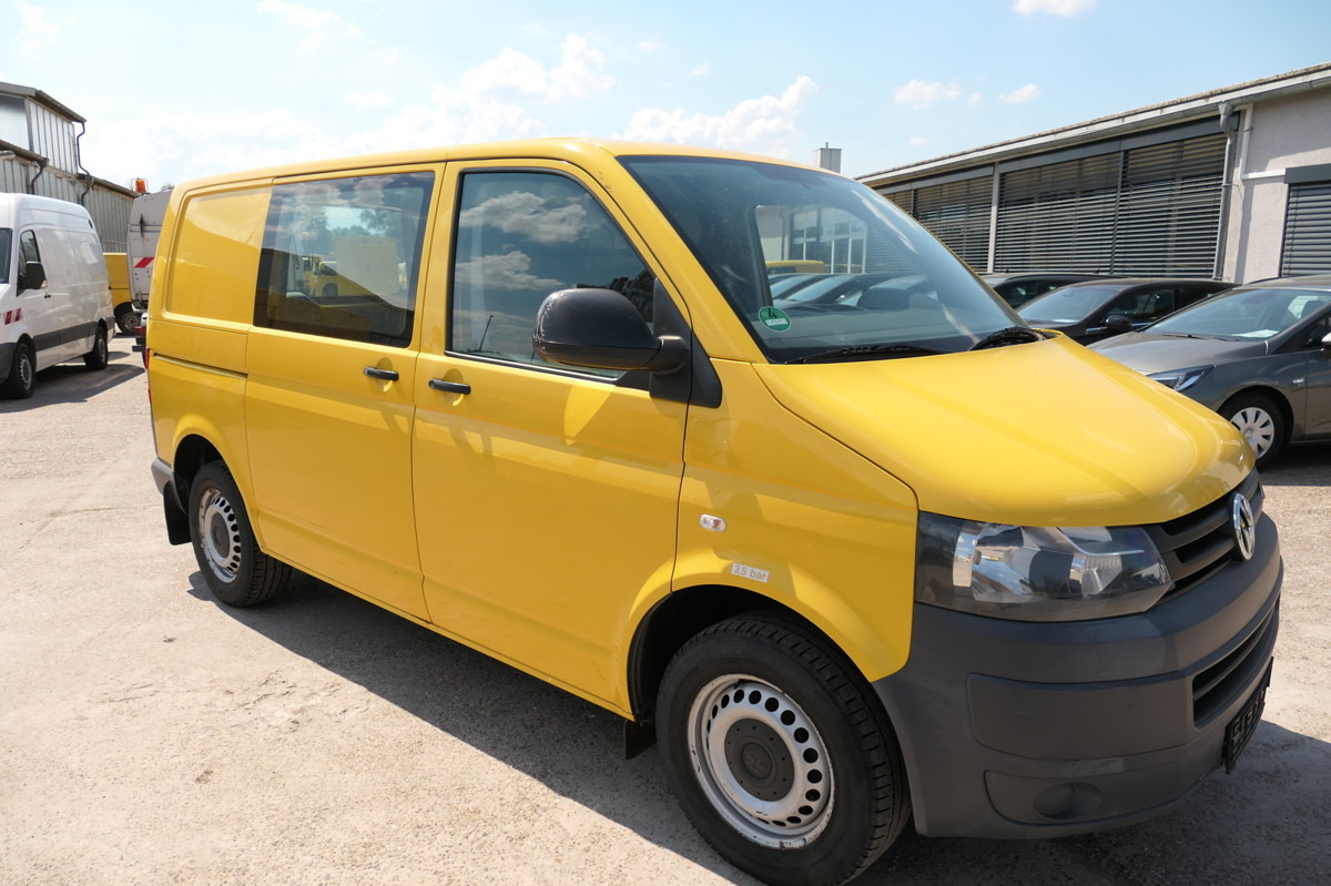VW T5 Transporter 2.0 TDI PARKTRONIK EURO-5 2xSCHIE - 紧凑型面包车:图2 VW T5 Transporter 2.0 TDI PARKTRONIK EURO-5 2xSCHIE - 紧凑型面包车:图2